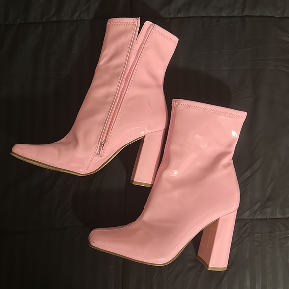 Steve Madden Womens boots - Picture 2 of 3